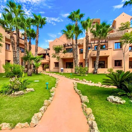 Lovely Apartment In Los Alcazares With Kitchen Bagian luar foto